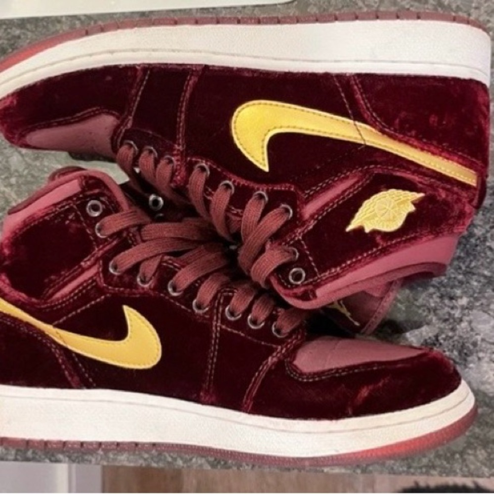 Burgundy High-Top Sneakers - Picture 2 of 3